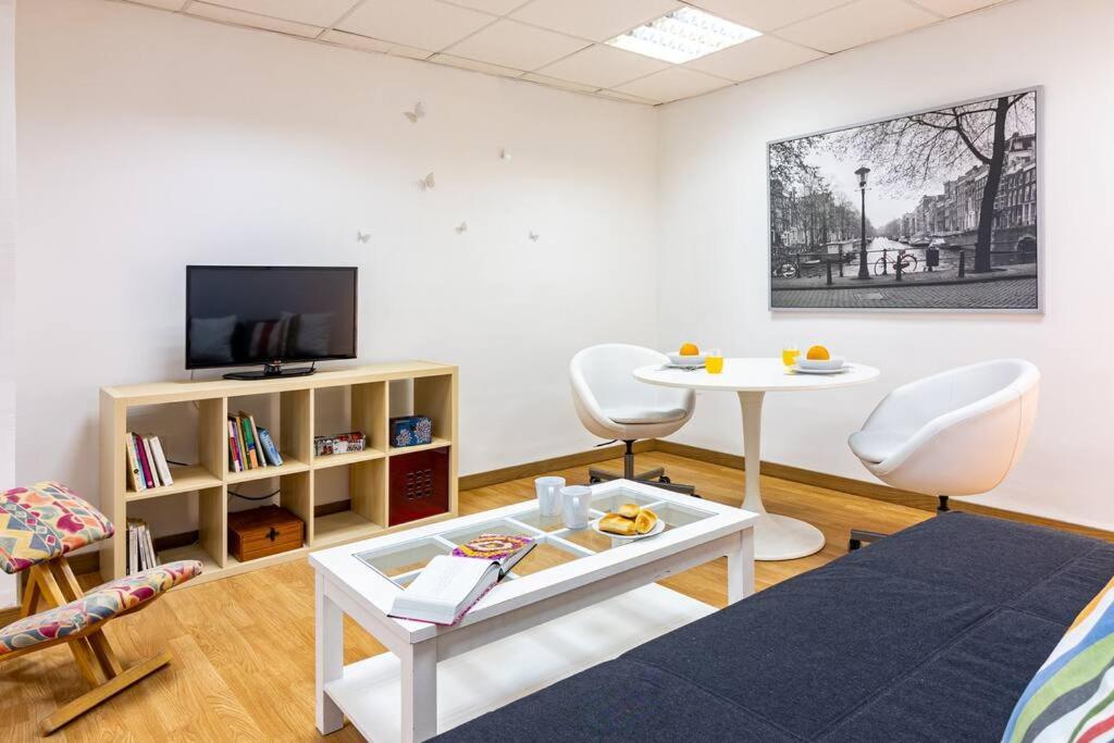 Arriola F Freshapartments มาลากา ภายนอก รูปภาพ